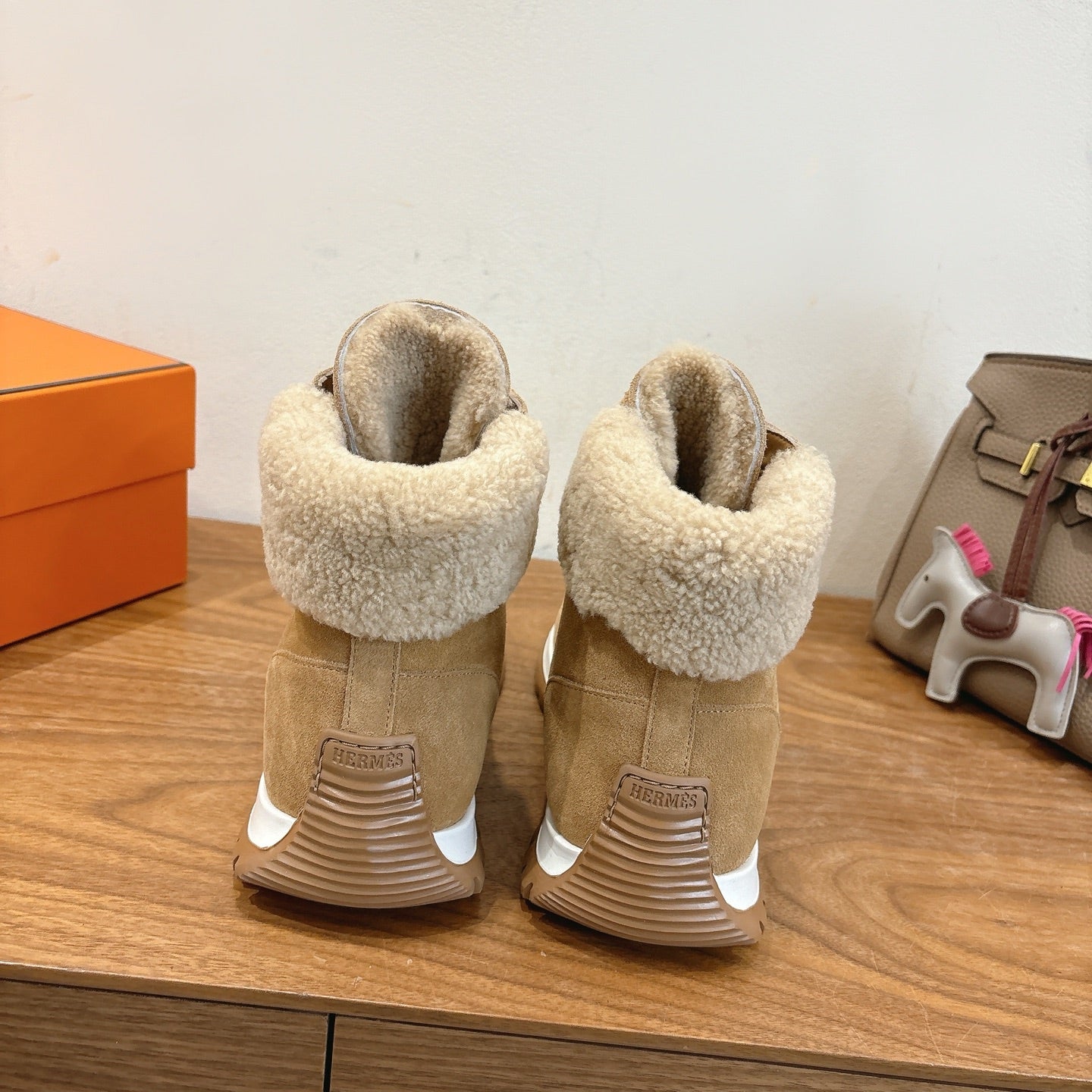 HM 26S FUR-LINED HIGH TOP SNEAKERS IN WARM BEIGE SUEDE