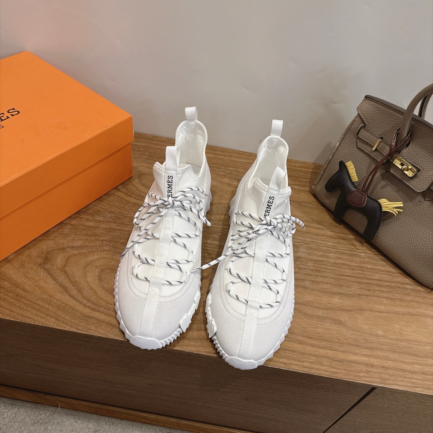 HM 26S BICOASTAL SNEAKERS IN WHITE SUEDE AND FABRIC