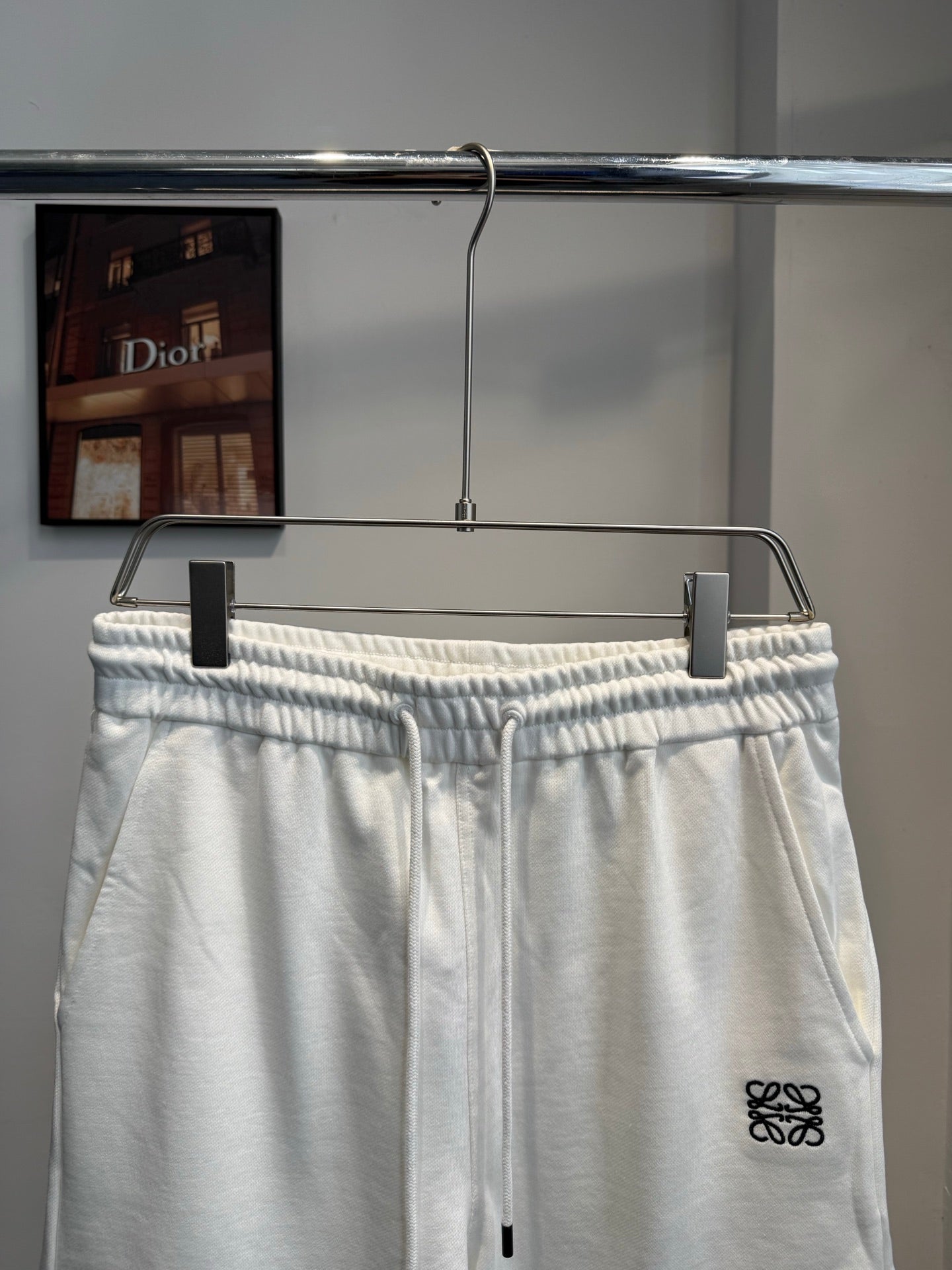 LOEWE 26S EMBROIDERED SWEATSHORTS 537