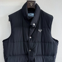 PRADA 25S DOWN VEST 358