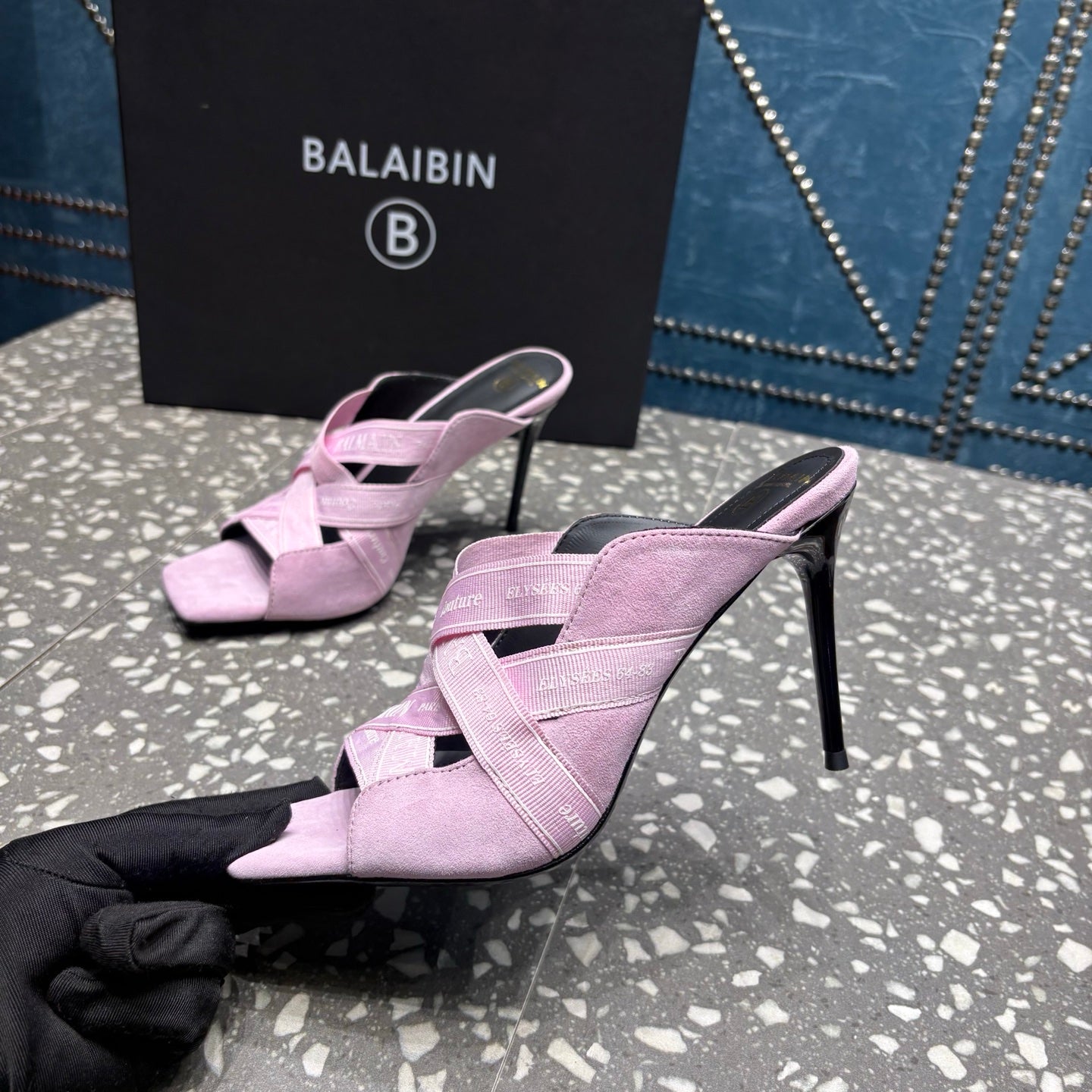 BALMAIN 26S HIGH-HEEL SANDALS 95 MM IN PALE LILAC PINK SUEDE AND FABRIC