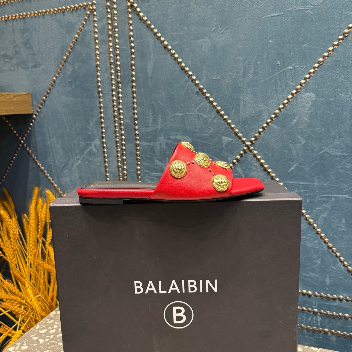 BALMAIN 26S SLIPPERS IN RED CALFSKIN WITH GOLD HARDWARE