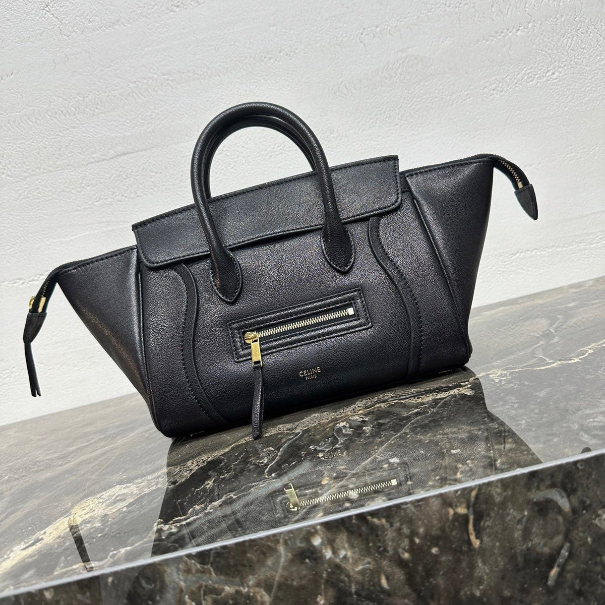 CELINE 25S NEW LUGGAGE 38MM IN BLACK SHINY LAMBSKIN GOLD HARDWARE