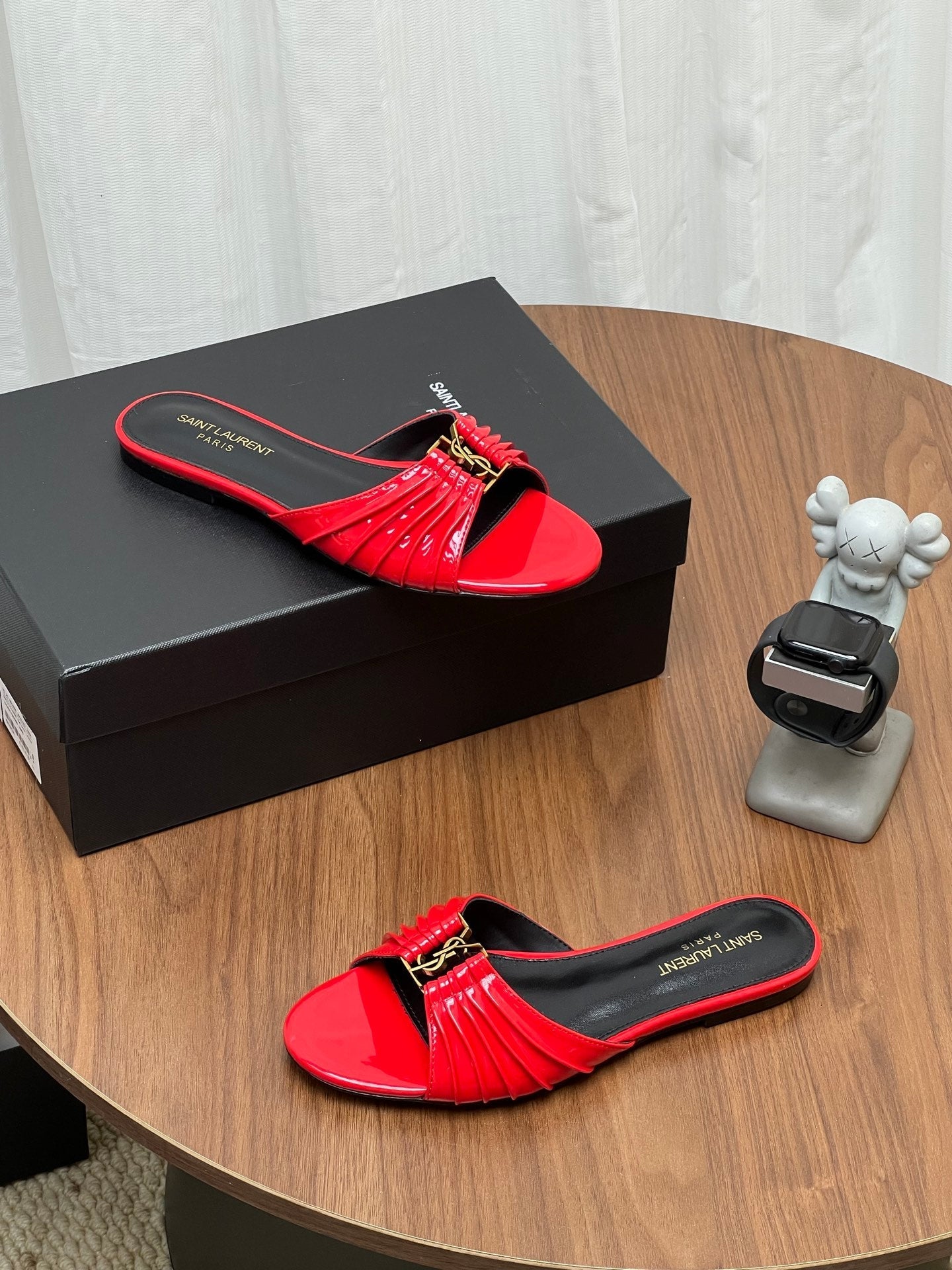 YSL 26S SLIDES IN RED GLOSSY CALFSKIN