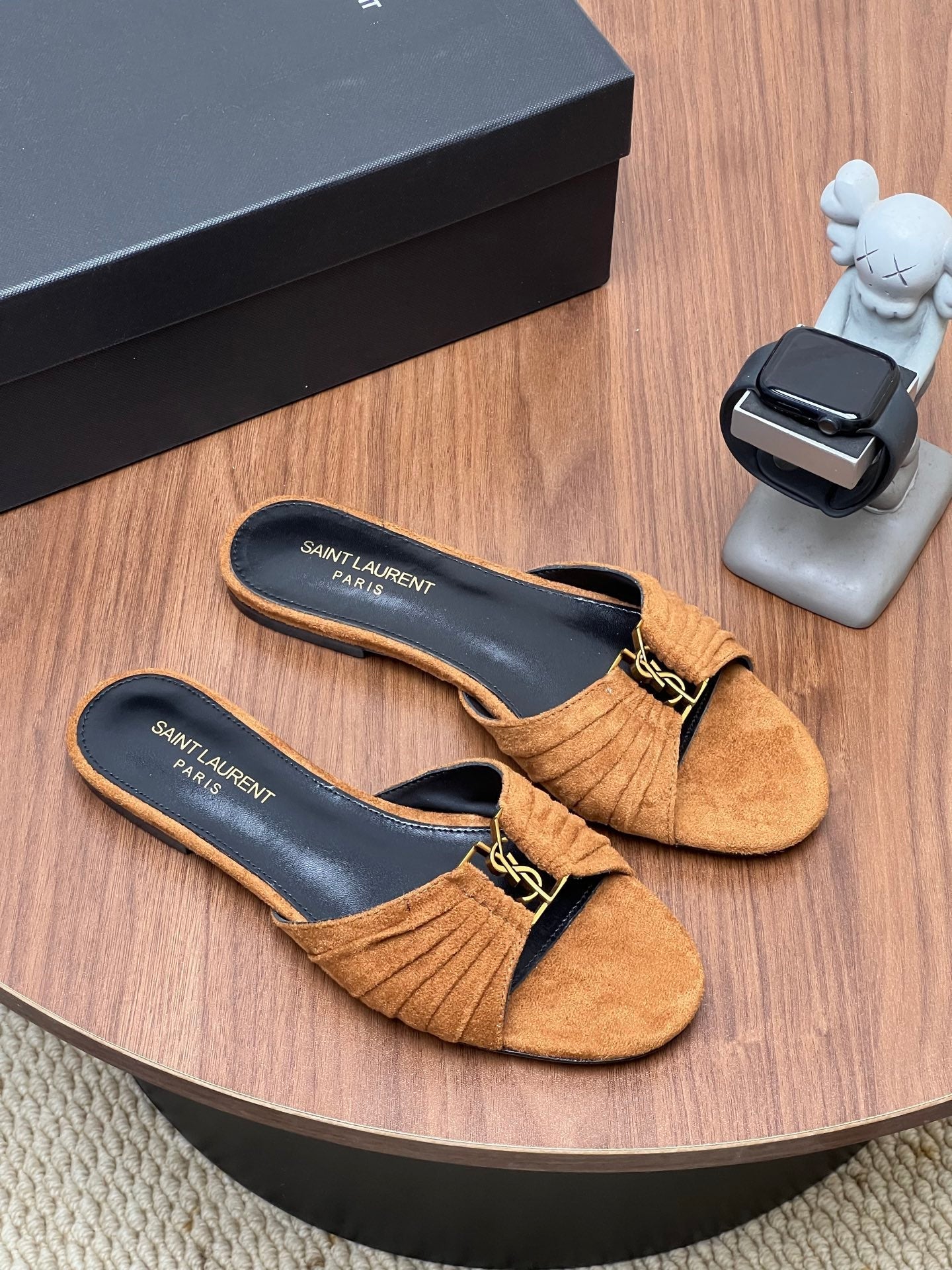 YSL 26S SLIDES IN CAMEL BROWN SUEDE