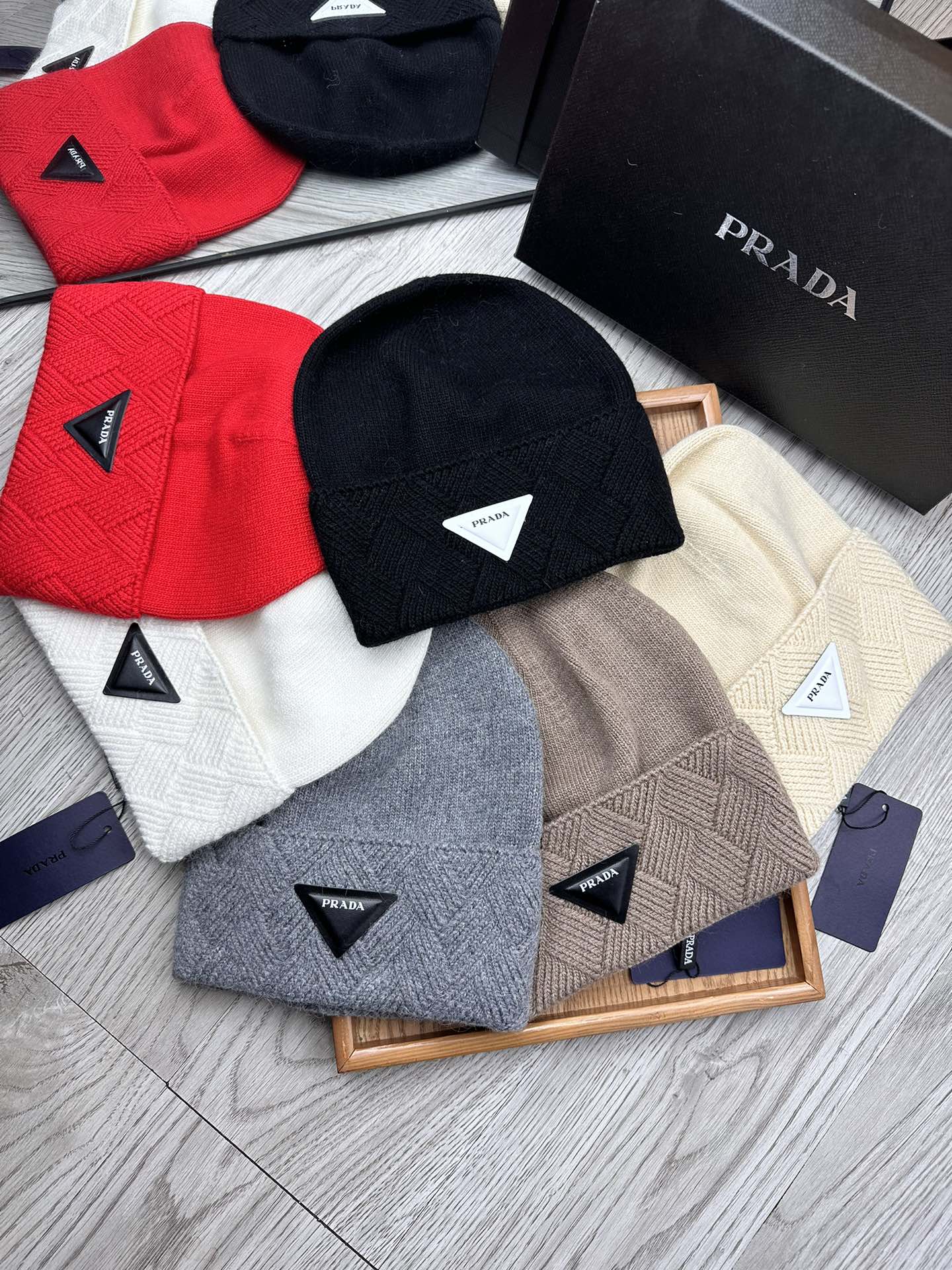 BEANIE HAT IN SHADOW GRAY WOOL AND RABBIT FUR 436396