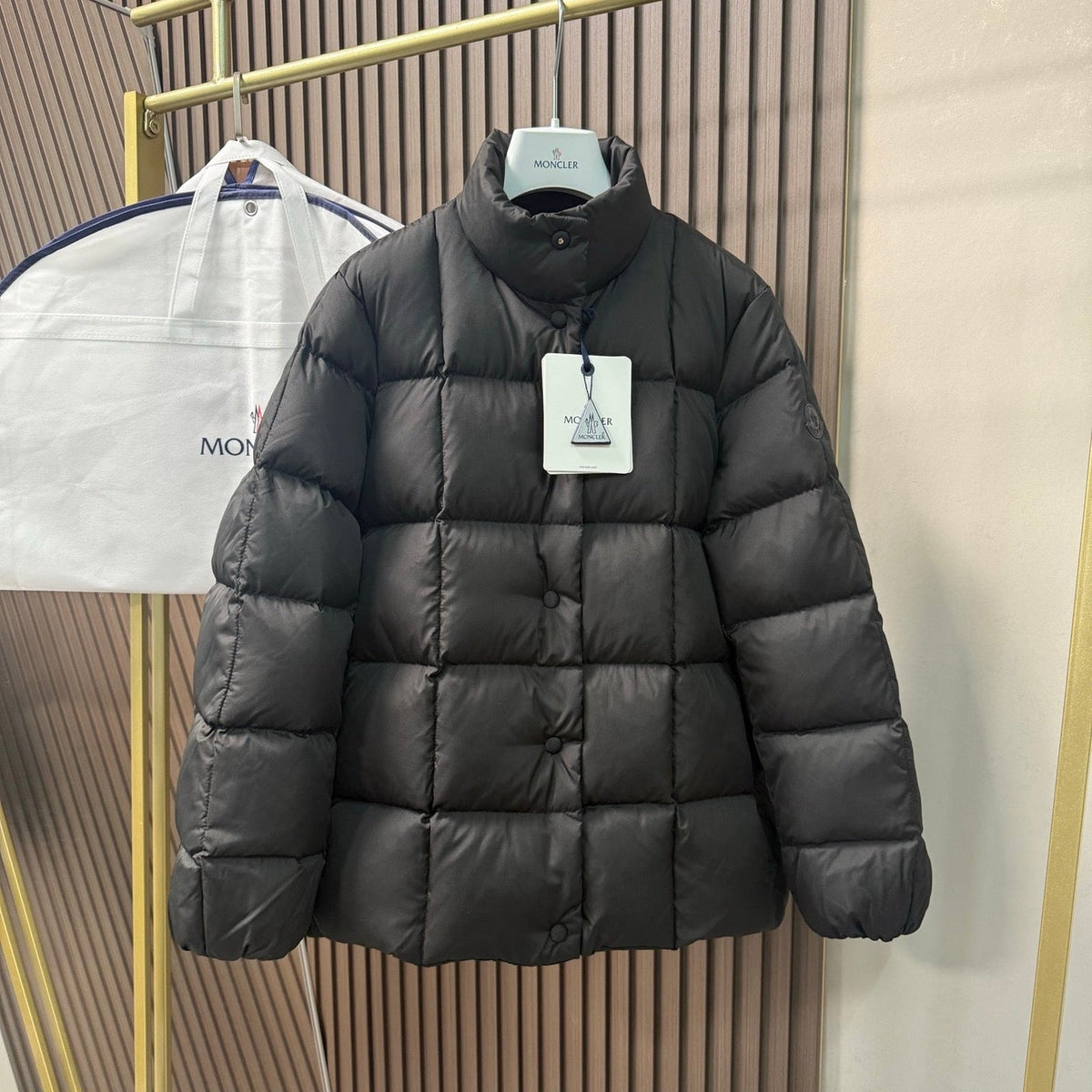MONCLER 25S SQUARE-QUILTED DOWN JACKET 430