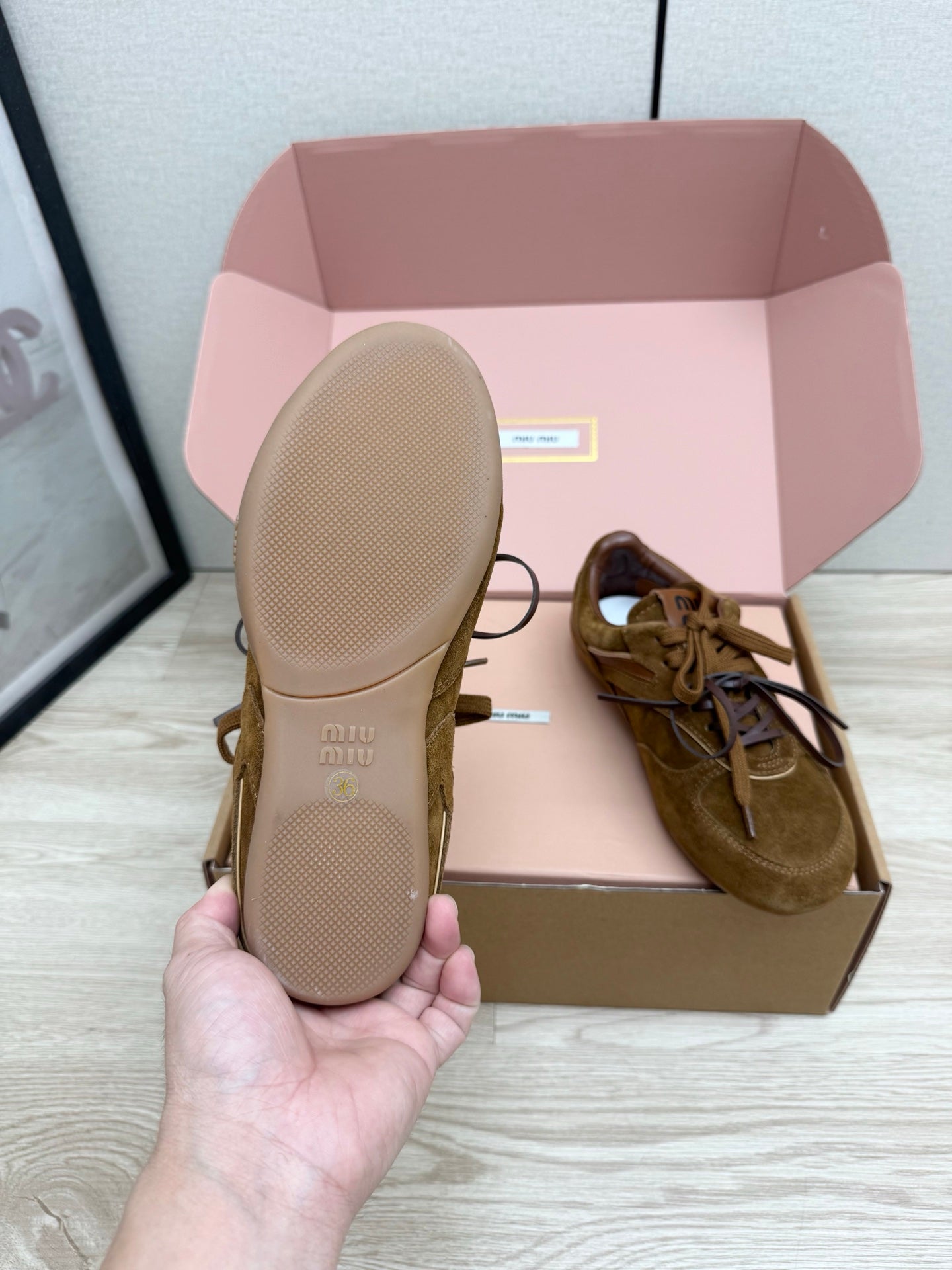 MIUMIU 26S SNEAKERS IN BROWN SUEDE STYLE 10