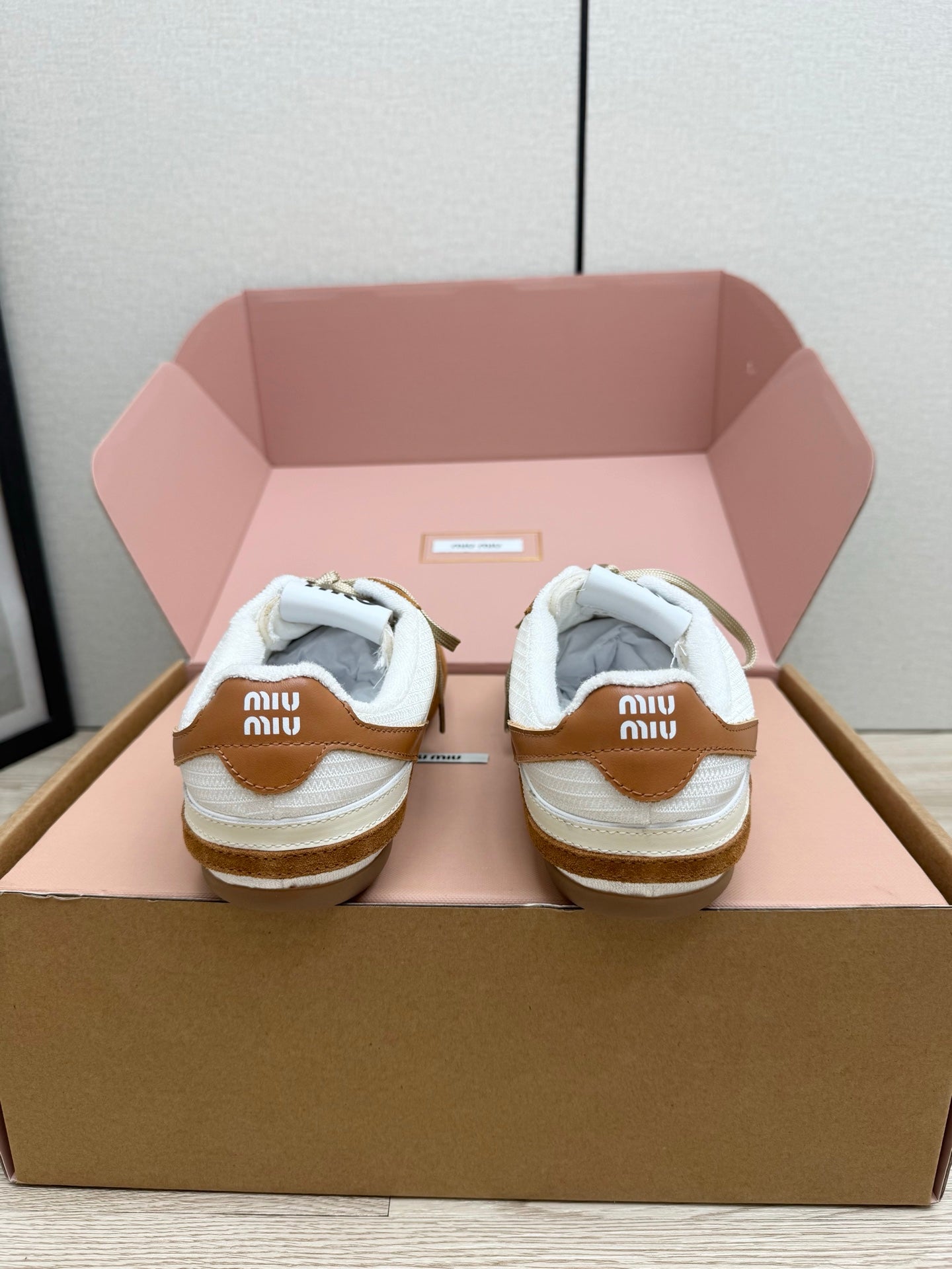 MIUMIU 26S SNEAKERS IN WHITE FABRIC AND BROWN SUEDE STYLE 12