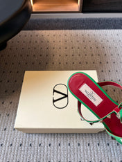 VALENTINO 26S ROCKSTUD HIGH HEELS 40 MM IN GREEN CALFSKIN