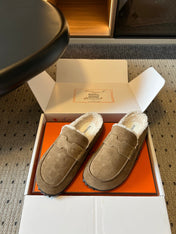 HM 26S DESTIN MULES IN GREYISH BEIGE SUEDE