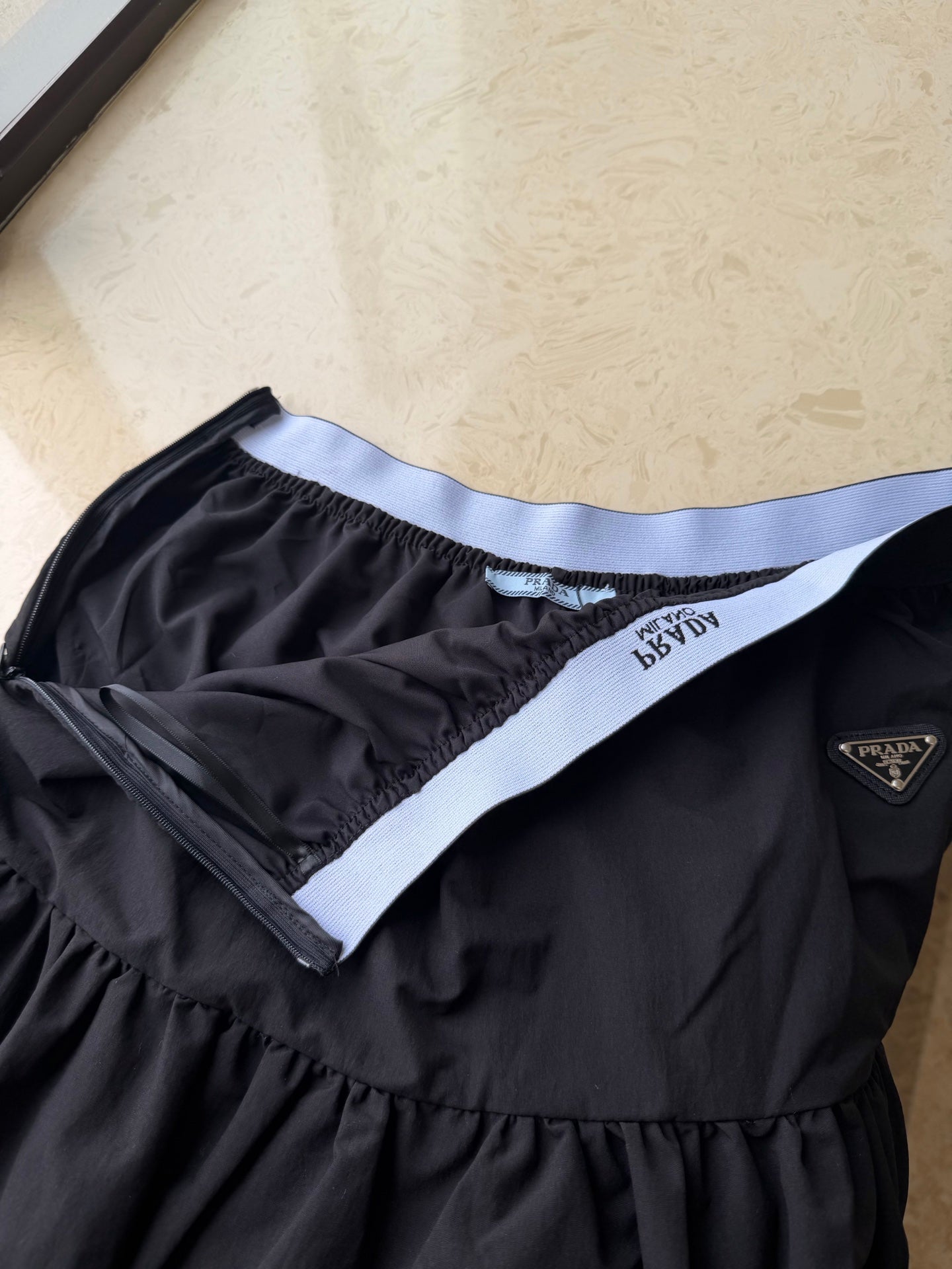PRADA 26S SKIRT 1004