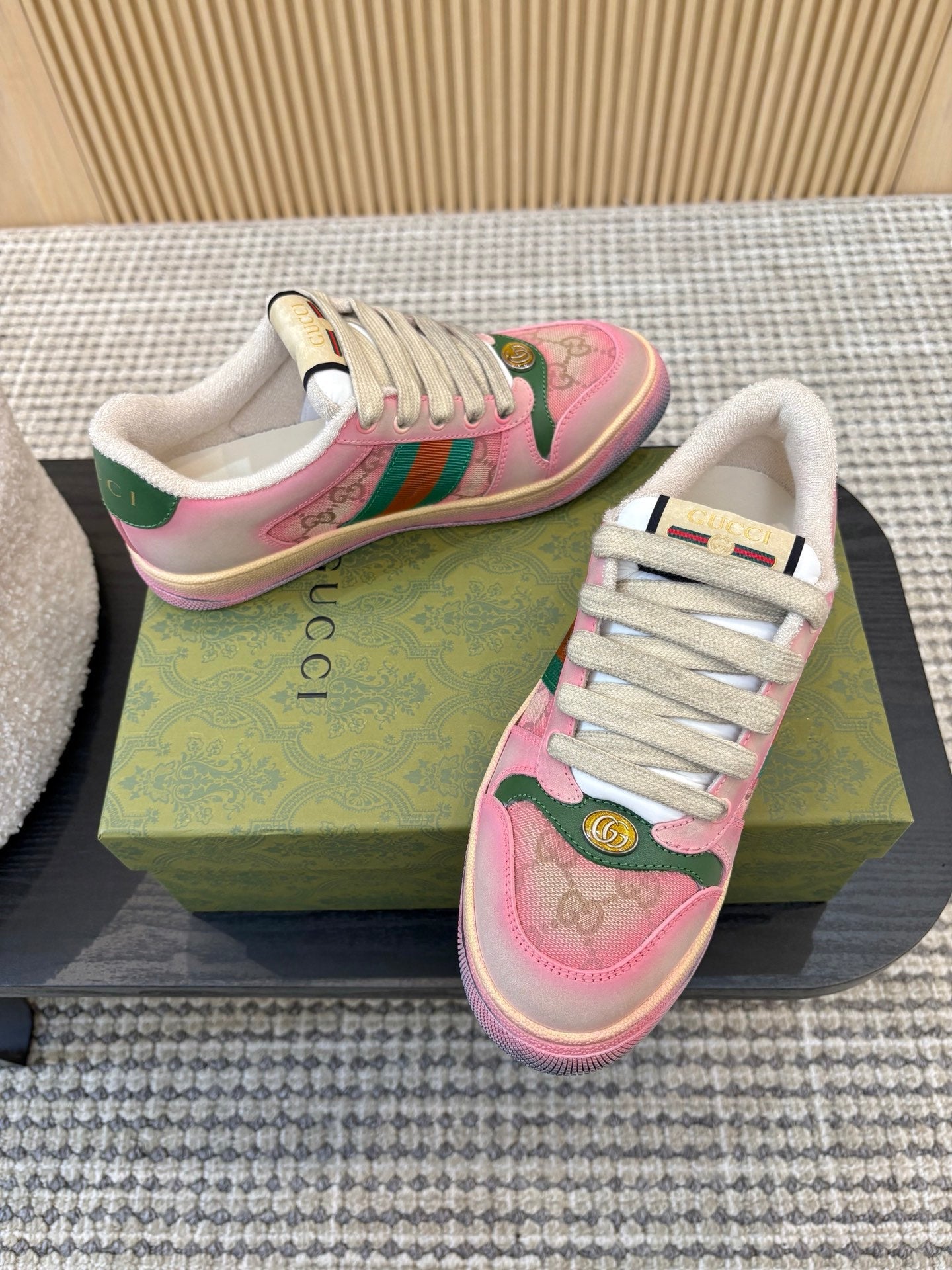GUCCI 26S SNEAKERS IN PINK GRADIENT CANVAS