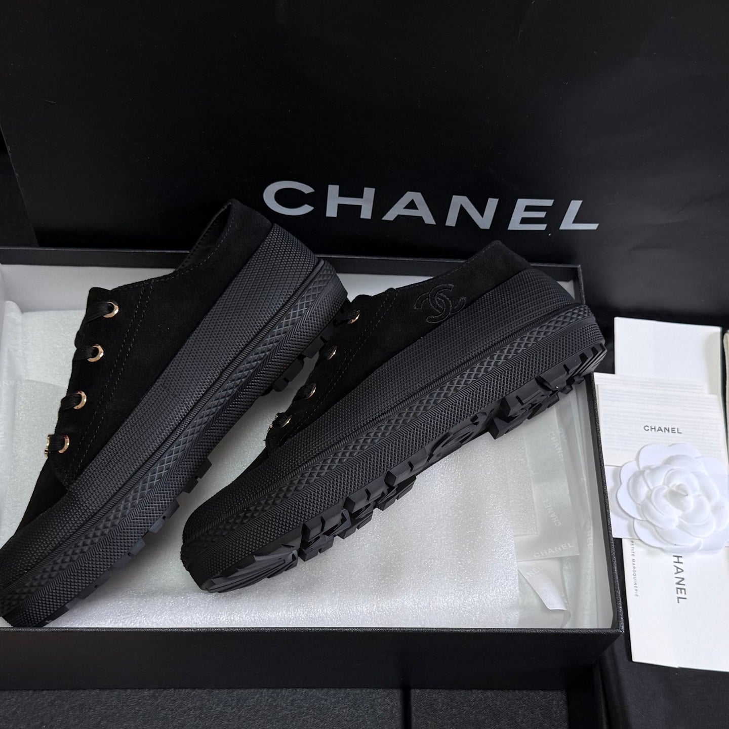 CHANEL 26S LOW TOP SNEAKERS IN BLACK SUEDE