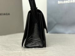 CRUSH SHOULDER BAG 25 IN BLACK CRUSHED CALFSKIN LEATHER STRAP SILVER HARDWARE