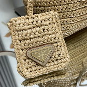 BUCKET BAG 20 IN BEIGE WOVEN RAFFIA EMBOSSED LOGO