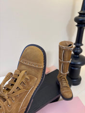 MIUMIU 25S ARMY BOOTS IN BROWN SUEDE
