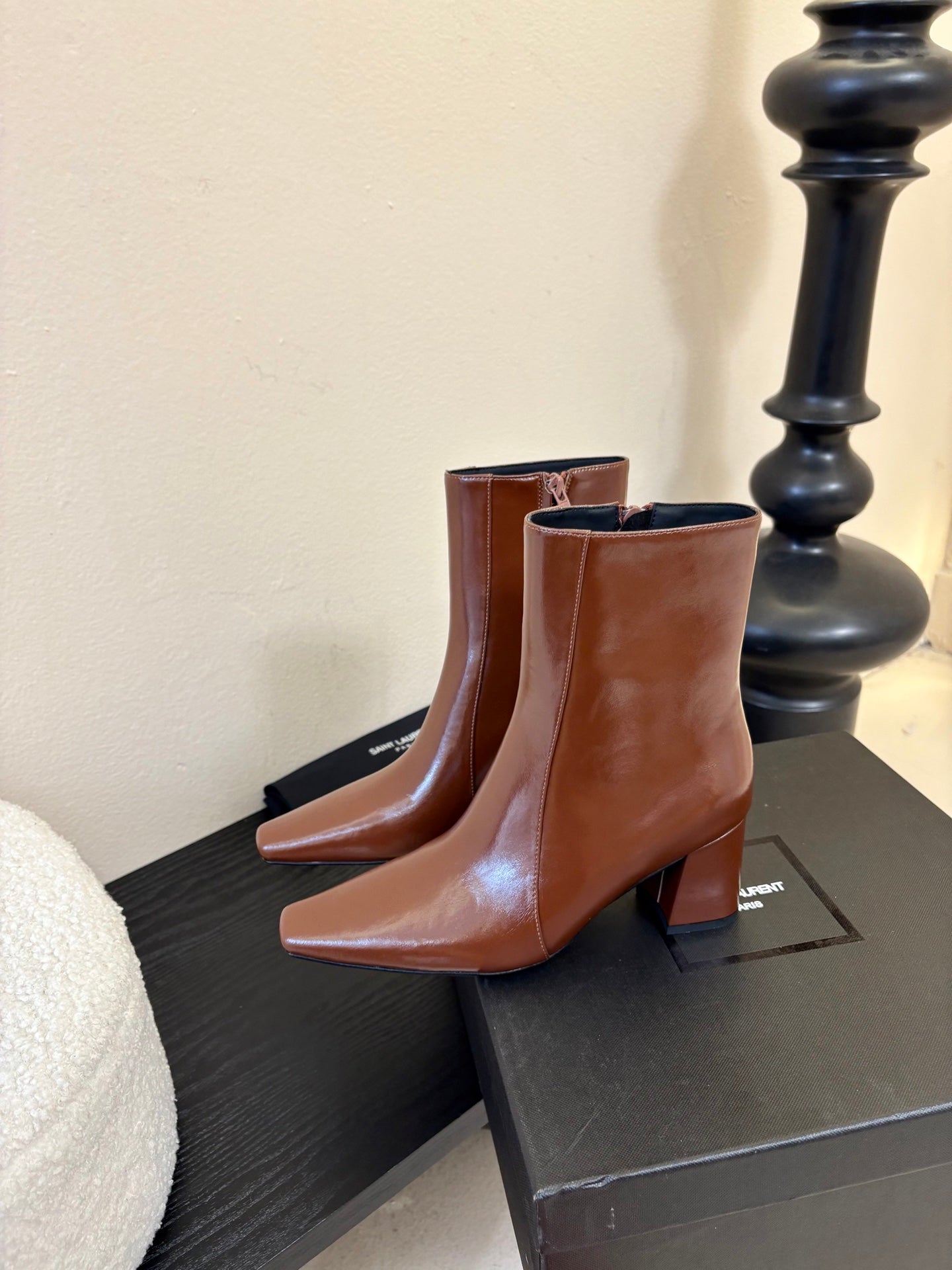 YSL 26S HEELED ANKLE BOOTS IN BROWN SHINY CALFSKIN