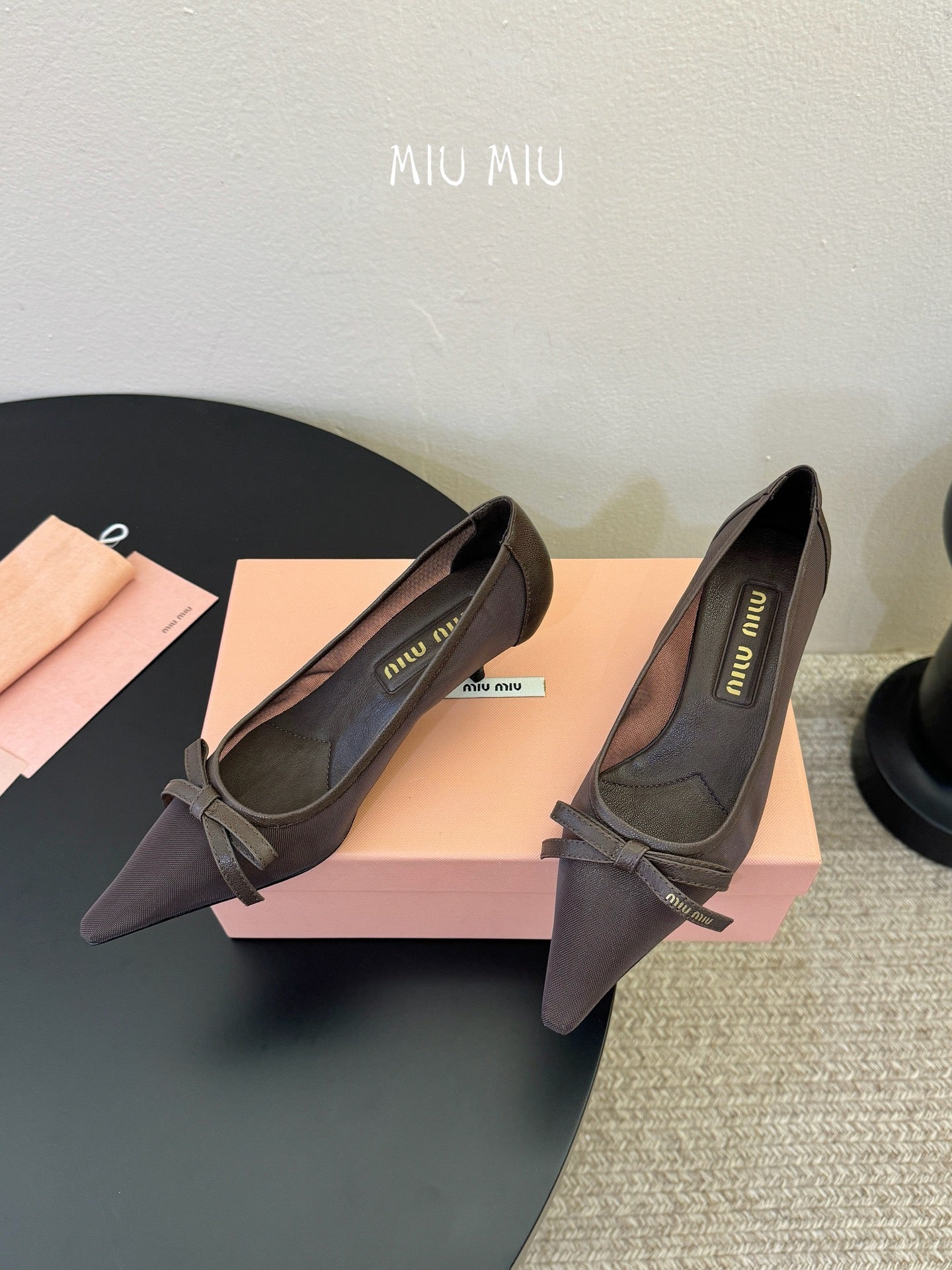 MIUMIU 26S HIGH-HEEL IN DARK BROWN MESH AND LAMBSKIN WITH BOW