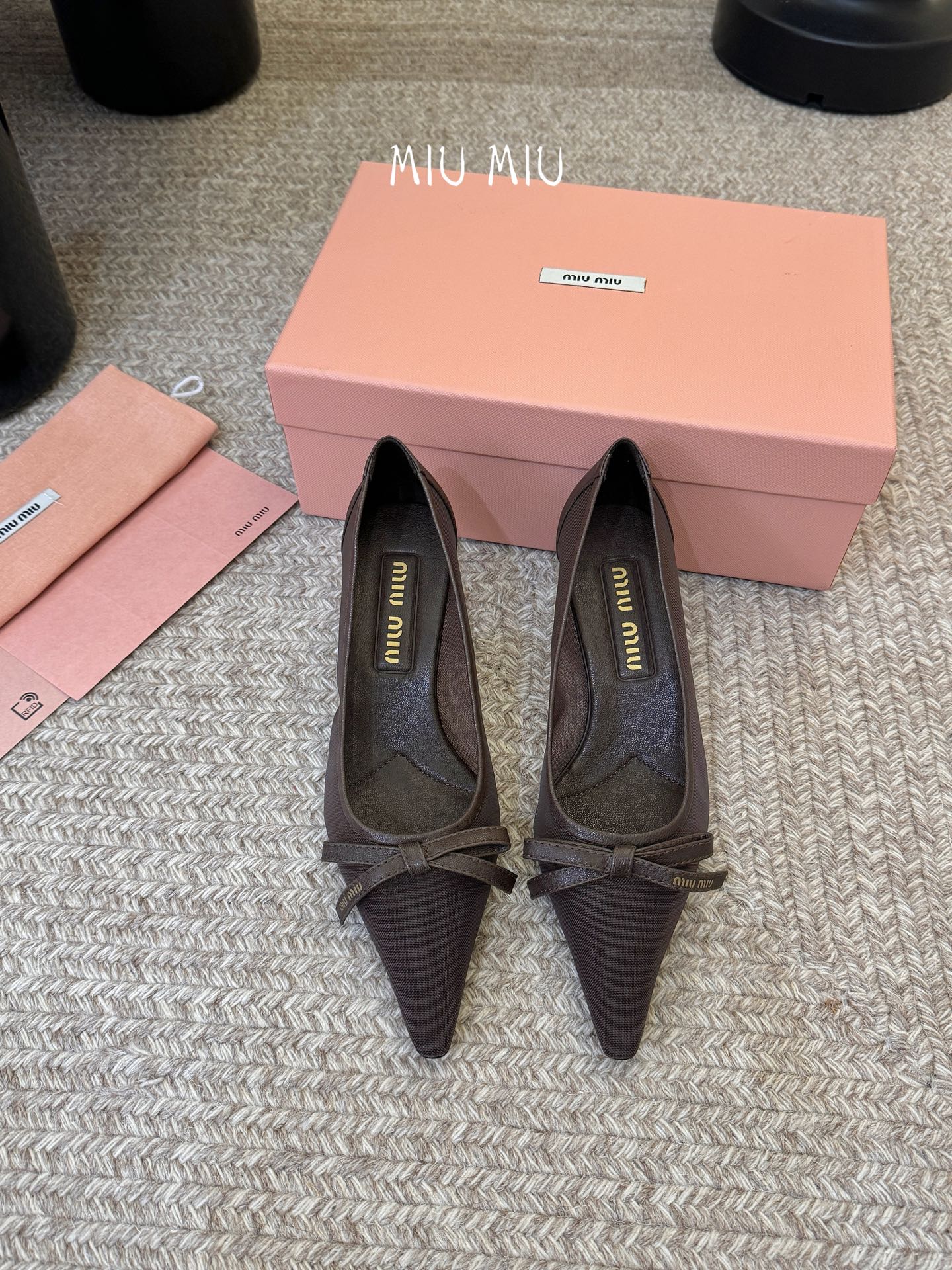 MIUMIU 26S HIGH-HEEL IN DARK BROWN MESH AND LAMBSKIN WITH BOW