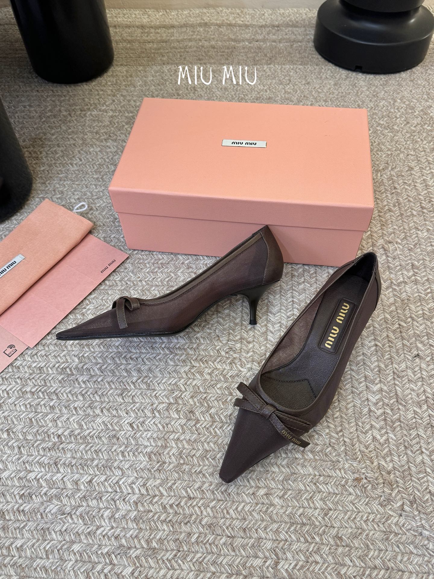 MIUMIU 26S HIGH-HEEL IN DARK BROWN MESH AND LAMBSKIN WITH BOW