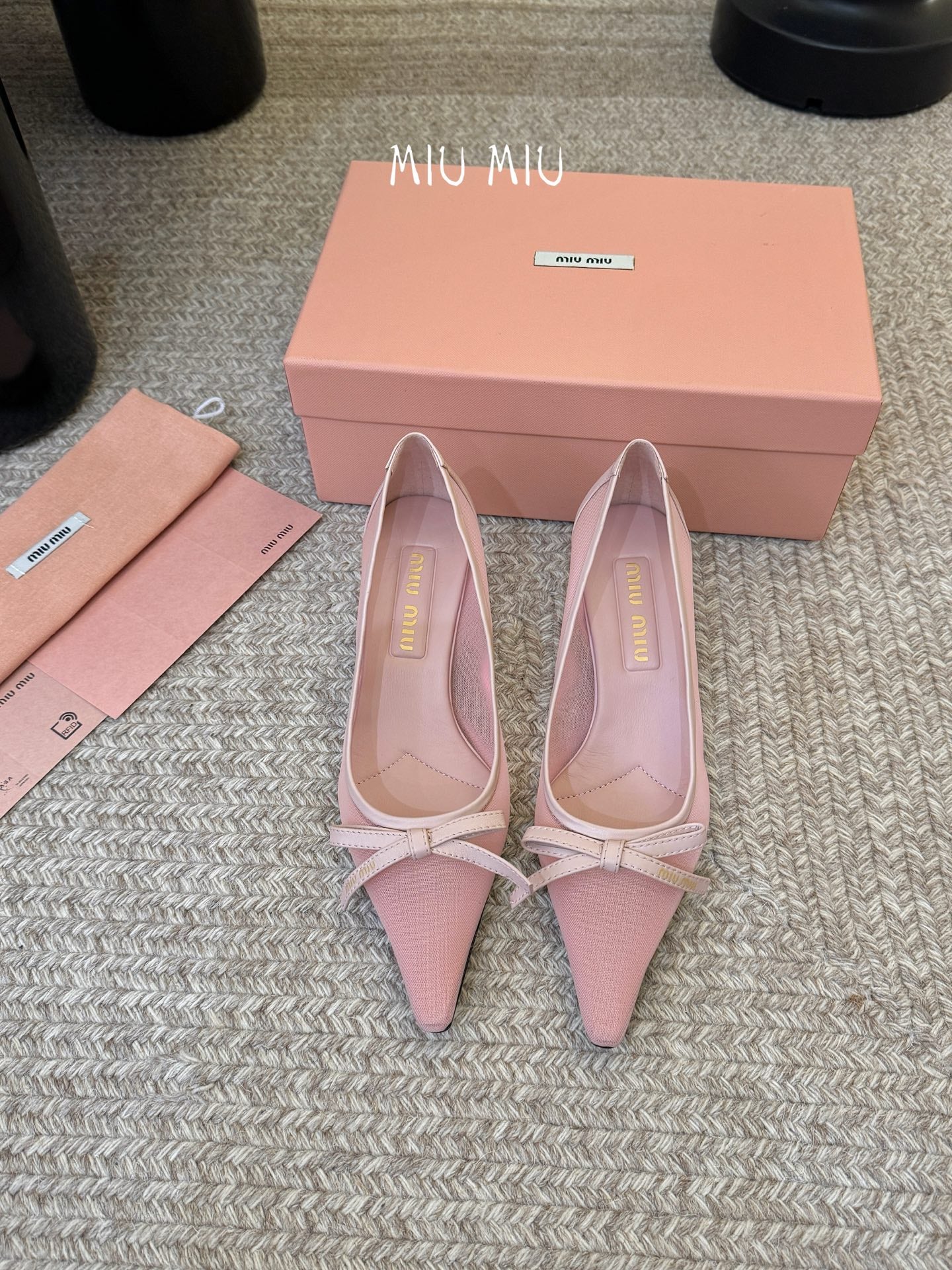 MIUMIU 26S HIGH-HEEL IN LIGHT PINK MESH AND LAMBSKIN WITH BOW