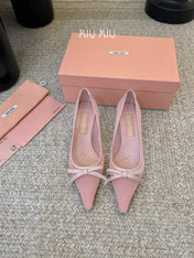 MIUMIU 26S HIGH-HEEL IN LIGHT PINK MESH AND LAMBSKIN WITH BOW