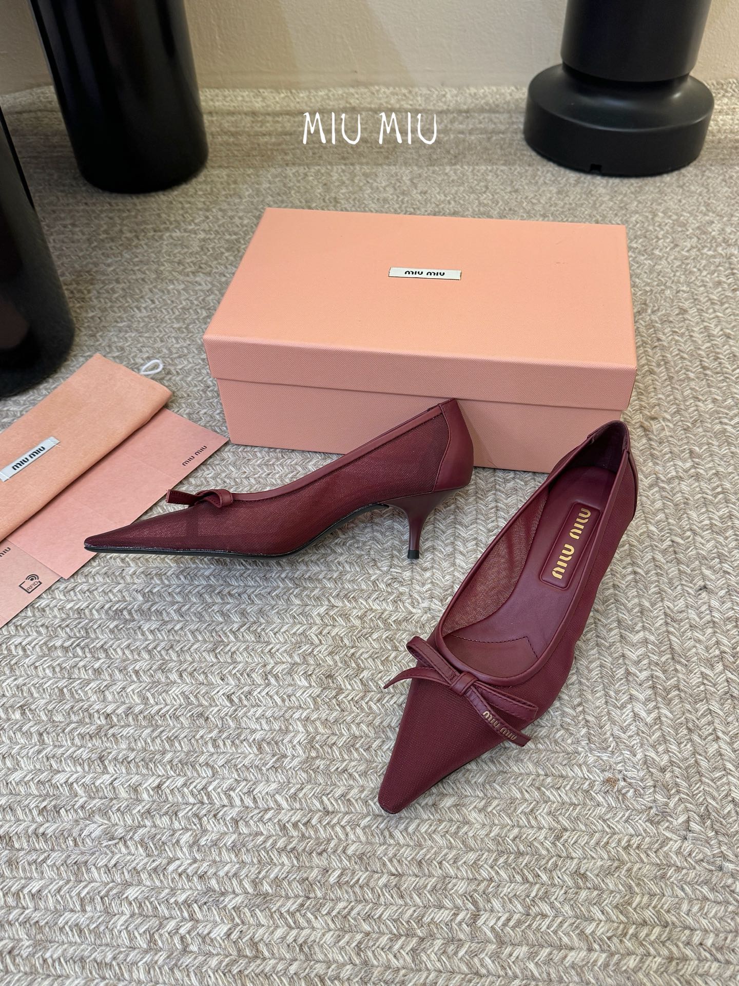 MIUMIU 26S HIGH-HEEL IN DARK RED MESH AND LAMBSKIN WITH BOW