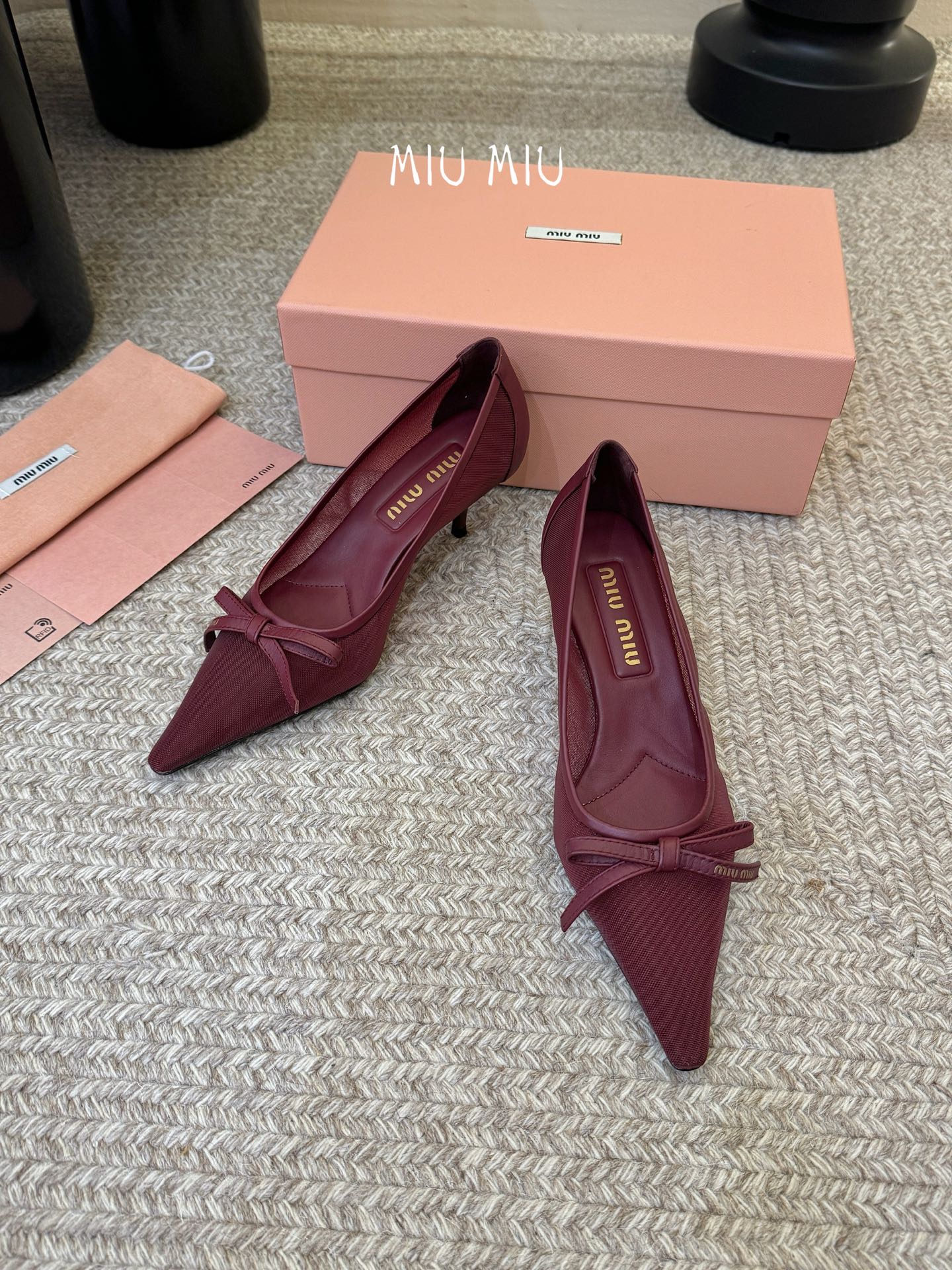 MIUMIU 26S HIGH-HEEL IN DARK RED MESH AND LAMBSKIN WITH BOW