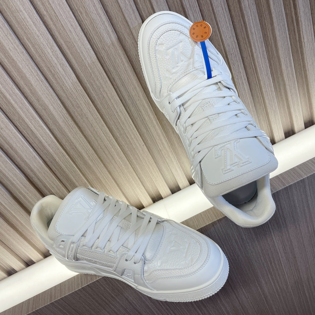 LV 26S LOW TOP SNEAKERS IN WHITE EMBOSSED MONOGRAM CALFSKIN