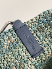 LOE 30 SLIT BAG IN DENIM BLUE RAFFIA AND CALFSKIN
