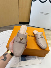 LV 26S MARE OPEN-BACK LOAFERS IN BEIGE GRAINED CALFSKIN