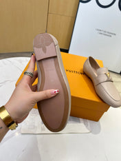 LV 26S MARE FLEX LOAFERS IN BEIGE GRAINED CALFSKIN