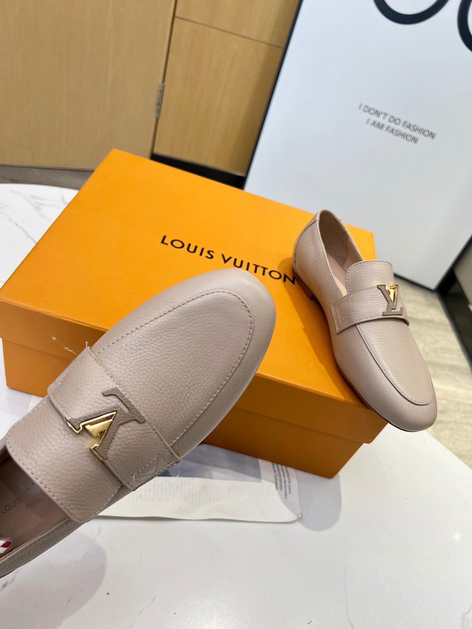 LV 26S MARE FLEX LOAFERS IN BEIGE GRAINED CALFSKIN