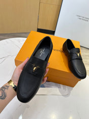 LV 26S MARE FLEX LOAFERS IN BLACK GRAINED CALFSKIN