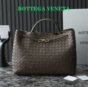 BOTTEGA VENETA 25S LARGE ANDIAMO 42 IN DARK BROWN CALFSKIN GOLD HARDWARE