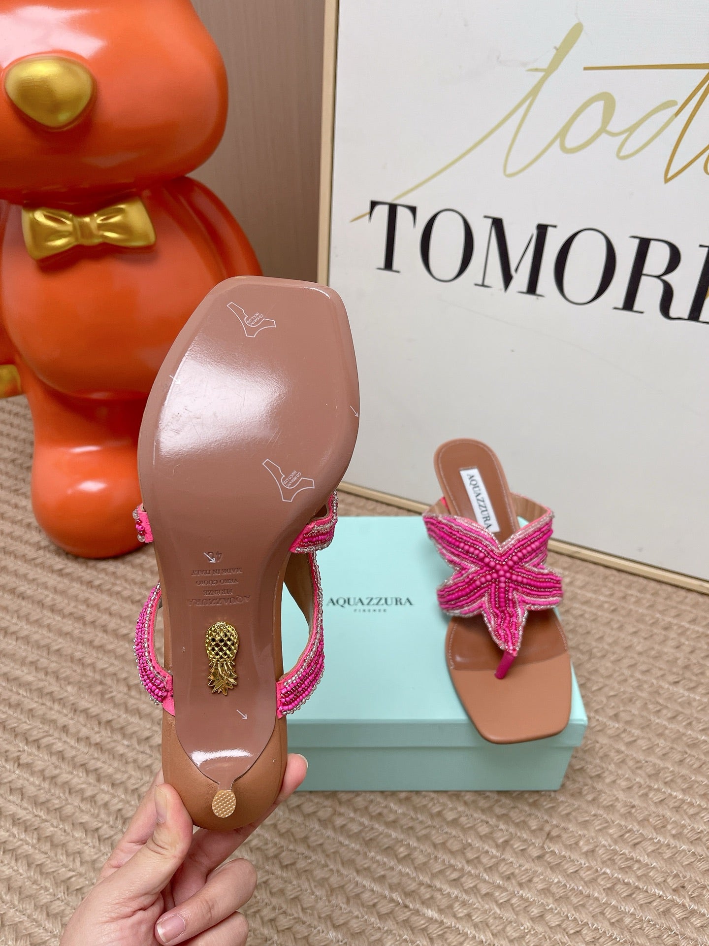 AQUAZZURA 26S STARFISH THONG HEELS IN PINK AND BROWN LAMBSKIN