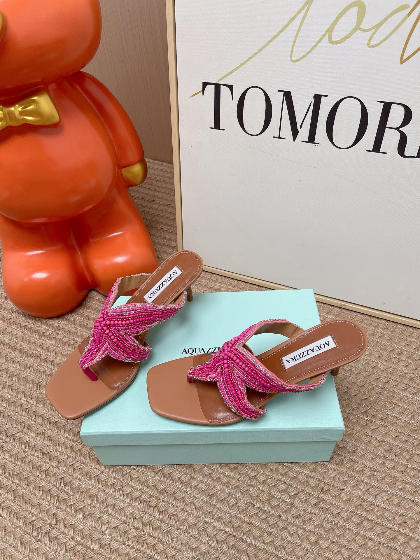 AQUAZZURA 26S STARFISH THONG HEELS IN PINK AND BROWN LAMBSKIN