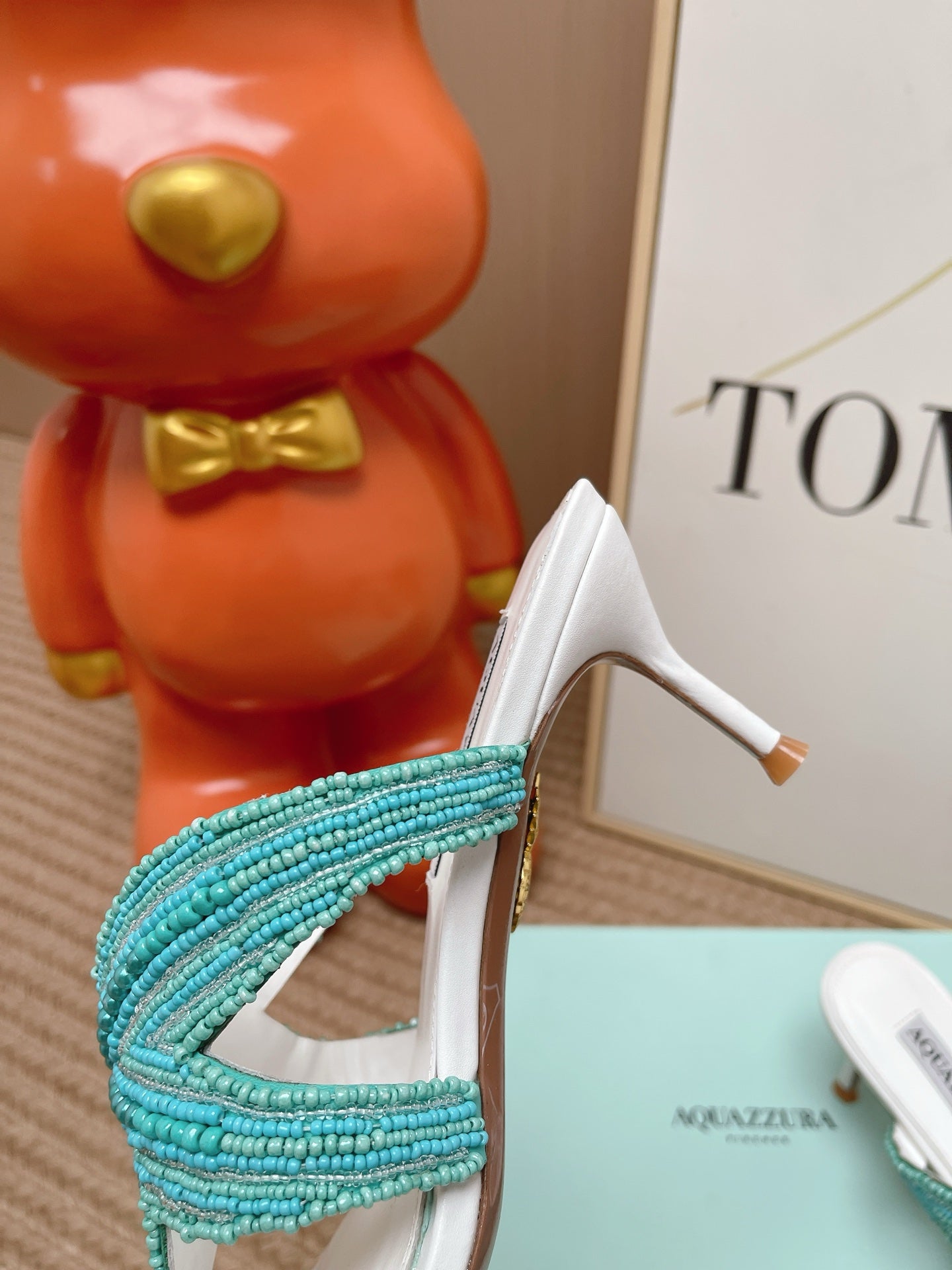 AQUAZZURA 26S STARFISH THONG HEELS IN WHITE & TURQUOISE LAMBSKIN