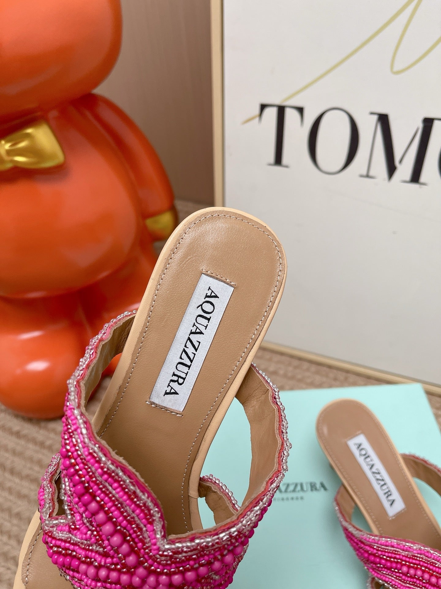 AQUAZZURA 26S STARFISH THONG HEELS IN PINK AND BEIGE LAMBSKIN