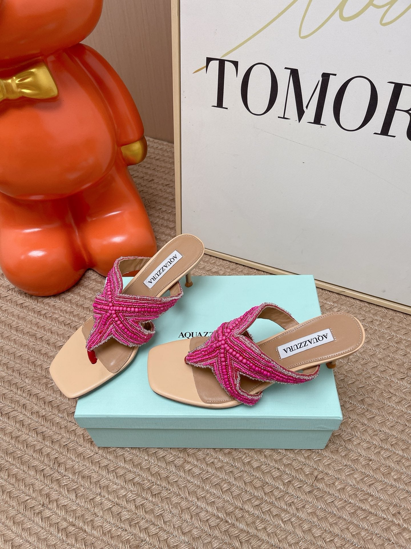 AQUAZZURA 26S STARFISH THONG HEELS IN PINK AND BEIGE LAMBSKIN