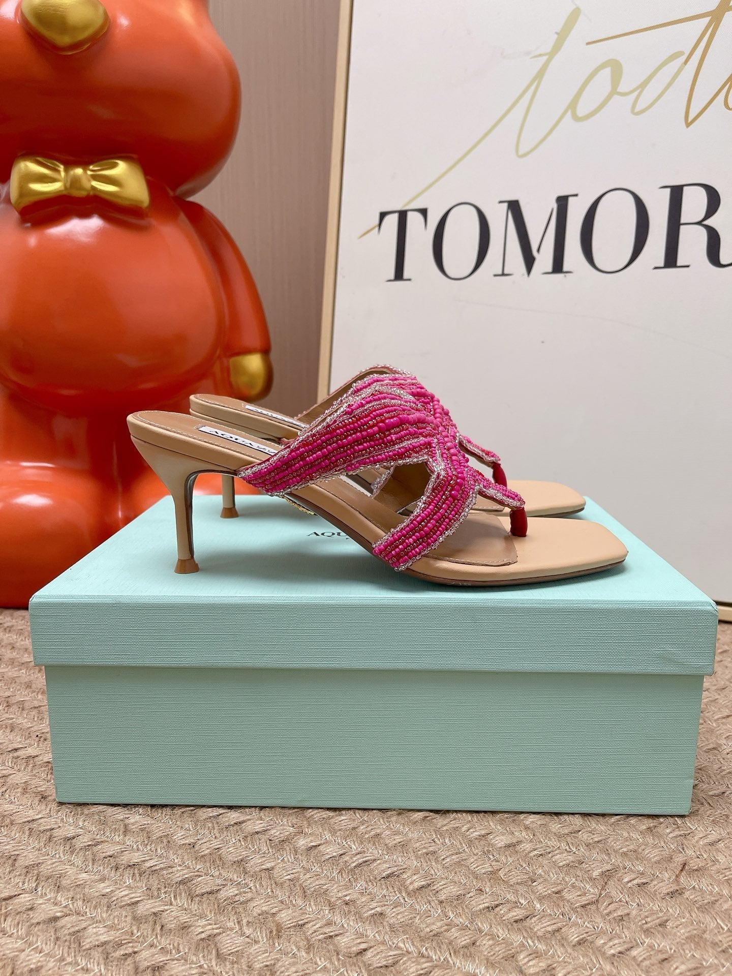 AQUAZZURA 26S STARFISH THONG HEELS IN PINK AND BEIGE LAMBSKIN