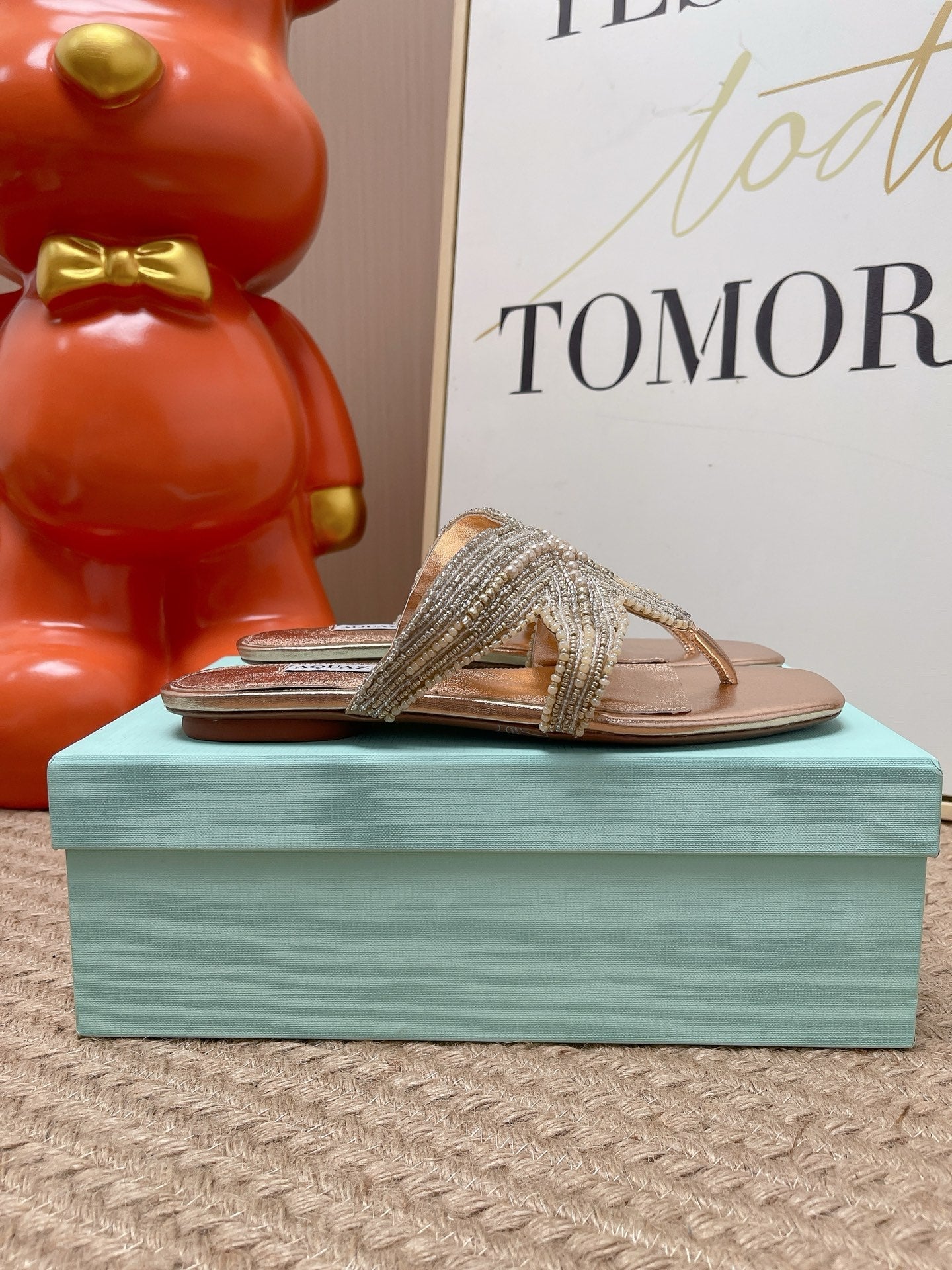 AQUAZZURA 26S STARFISH BEADED THONG SANDALS IN ROSE GOLD LAMBSKIN