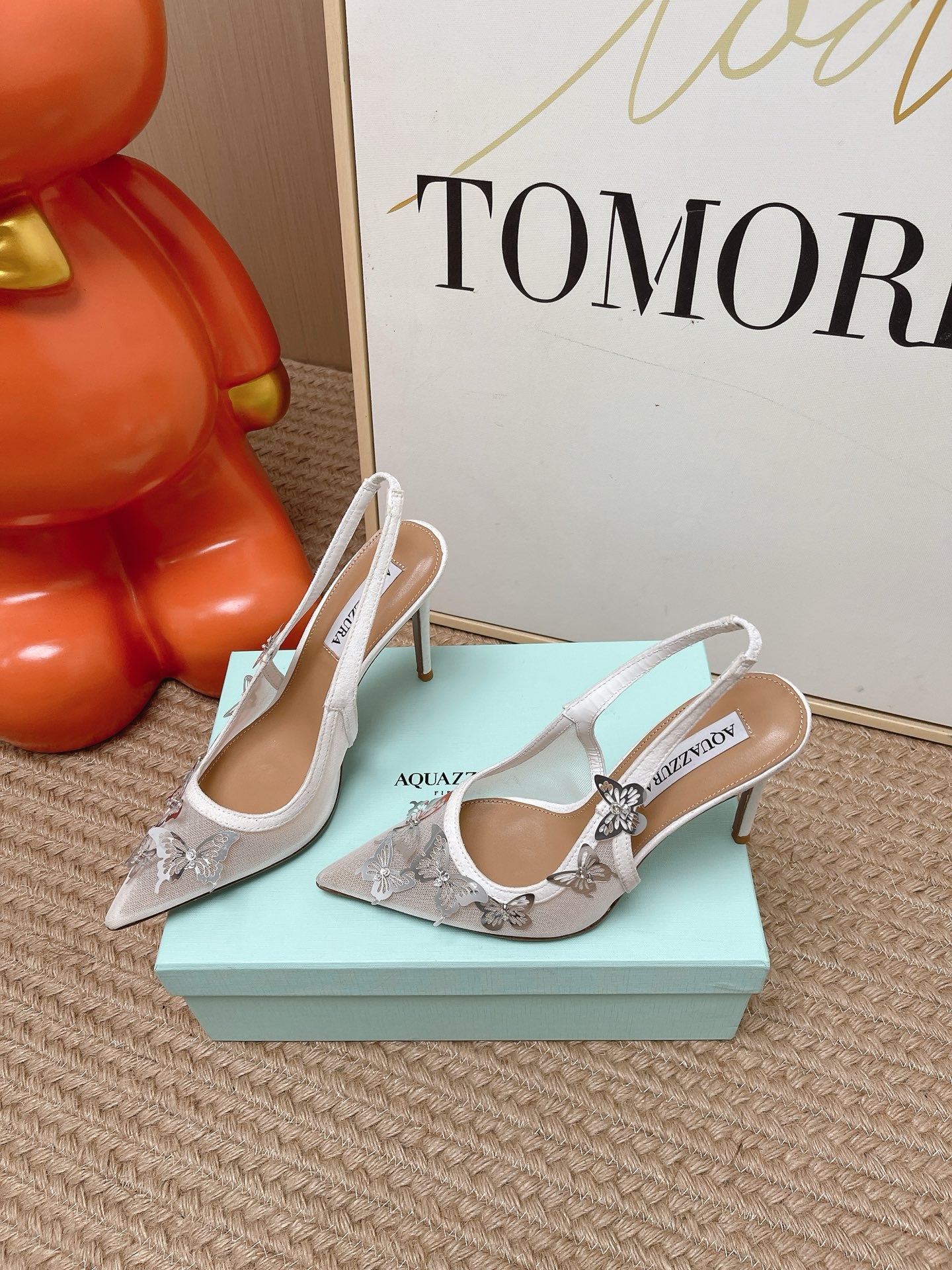 AQUAZZURA 26S BUTTERFLY SLINGBACK HEELS 80 MM IN WHITE MESH AND SUEDE