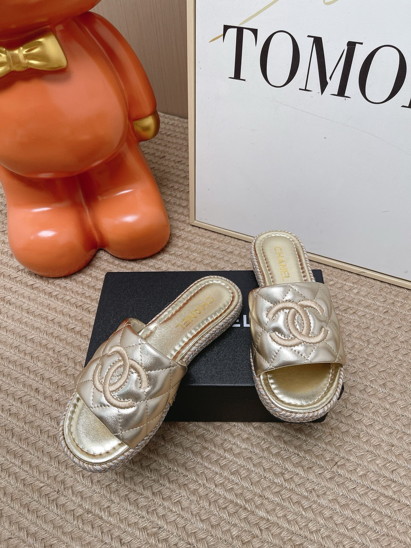 CHANEL 26S WEDGE SANDALS IN GOLD LAMBSKIN