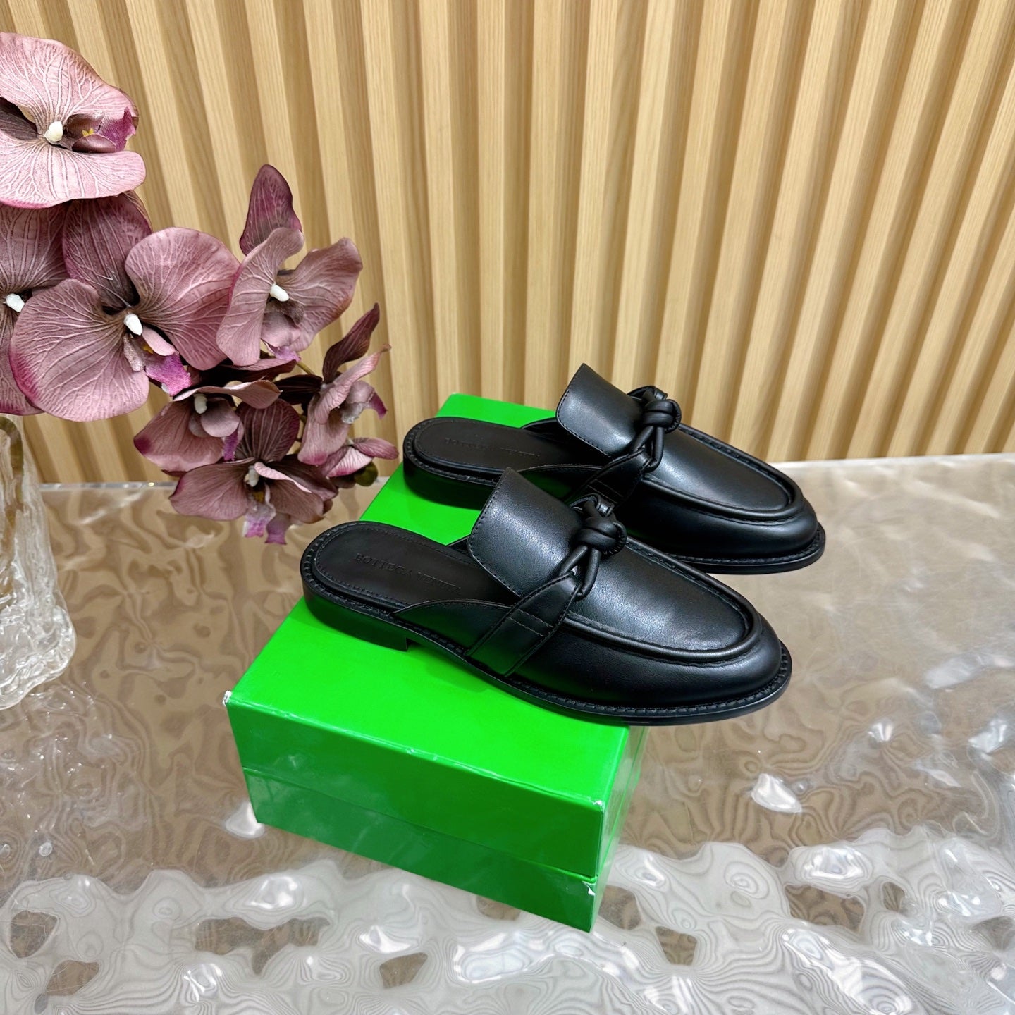 OPEN-BACK LOAFER REALISED IN BLACK SOFT CALFSKIN