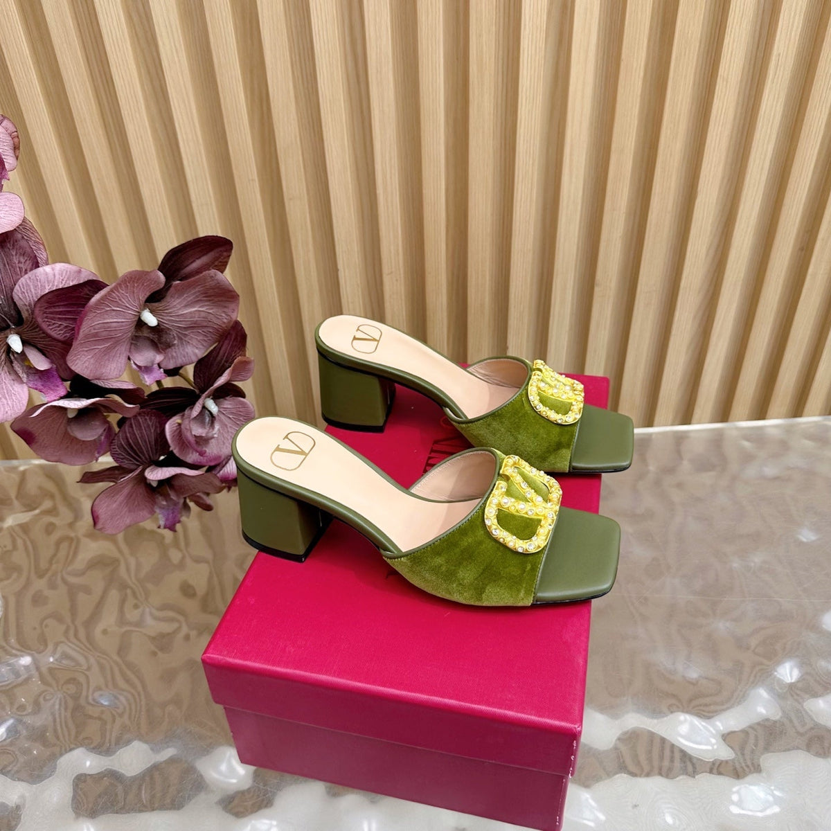 VALENTINO 25S HIGH-HEEL MULES 60 MM IN MOSS GREEN VELVET AND CALFSKIN WITH GOLD HARDWARE
