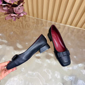 THE ROW 26S SQUARE TOE PUMPS IN BLACK CALFSKIN WITH BOW
