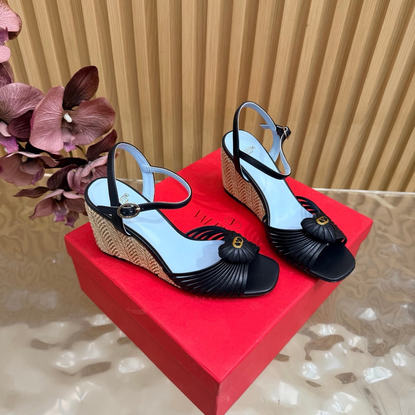 VALENTINO 26S WEDGE SANDAL 85 MM IN BLACK CALFSKIN
