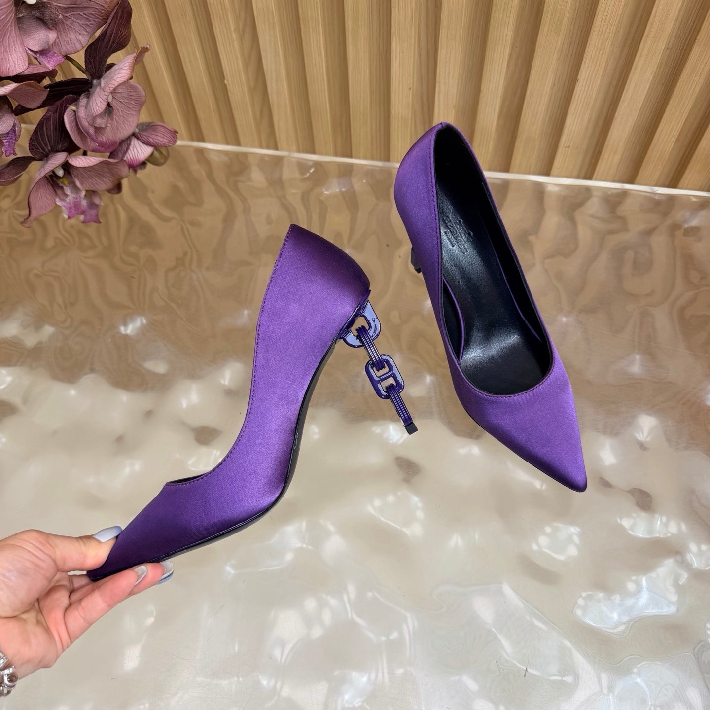 HM 26S HIGH-HEEL 80 MM IN PURPLE SATIN
